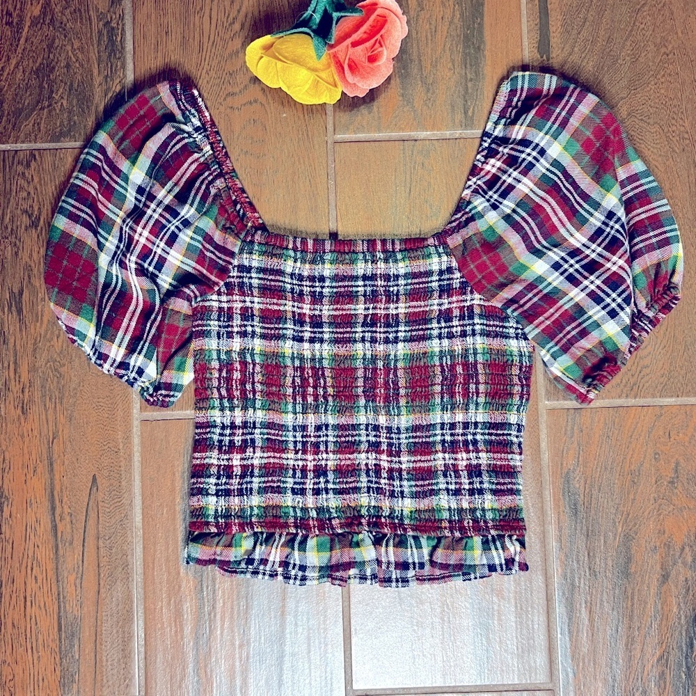 American Eagle Plaid Crop Top Puffy Sleeves - Picture 2 of 5